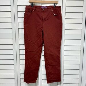 Gloria Vanderbilt Amanda Jeans Size 16 Short Burgundy Stretch